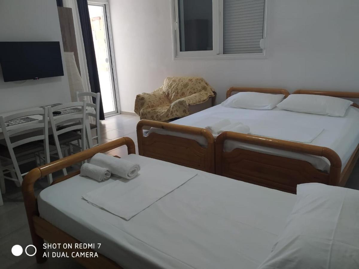 Mohito Beach Apartment 4 Sarande Bagian luar foto